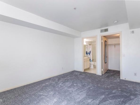 4750 Templeton Street 1211, Los Angeles CA 90032