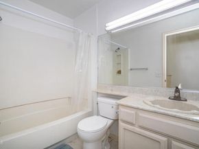4750 Templeton Street 1211, Los Angeles CA 90032