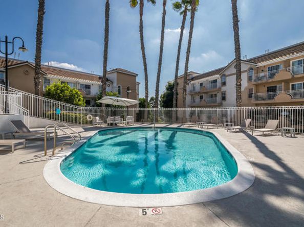4750 Templeton Street 1211, Los Angeles CA 90032