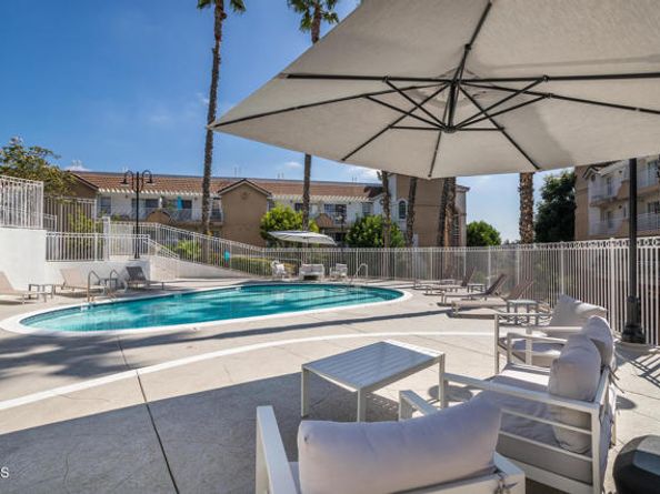 4750 Templeton Street 1211, Los Angeles CA 90032