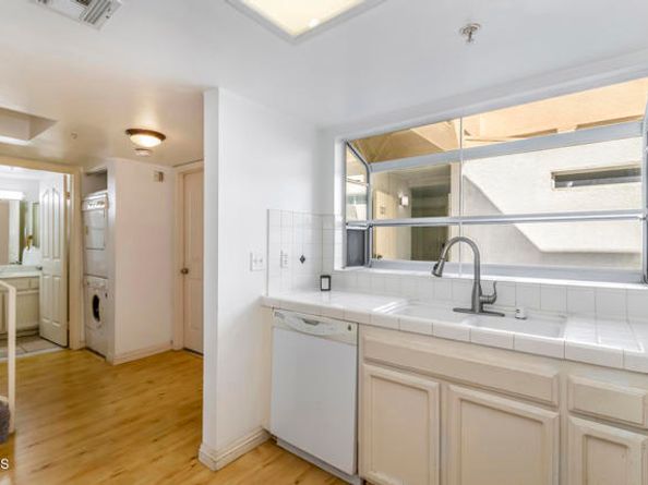 4750 Templeton Street 1211, Los Angeles CA 90032