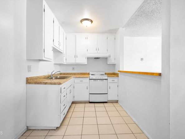 13040 Dronfield Avenue 3, Sylmar (los Angeles) CA 91342