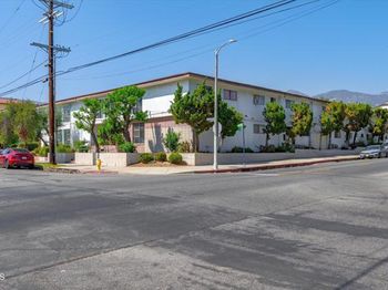 13040 Dronfield Avenue