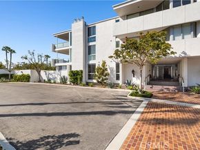 741 Avocado Avenue 101, Corona Del Mar (newport Beach) CA 92625