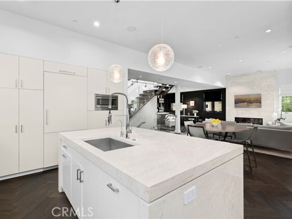 3731 5th Avenue, Corona Del Mar (newport Beach) CA 92625