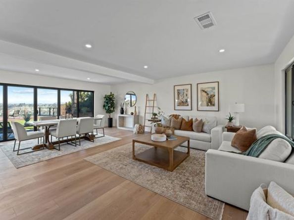 5777 Desert View Drive, La Jolla (san Diego) CA 92037