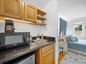 1303 Cave Street, La Jolla (san Diego) CA 92037