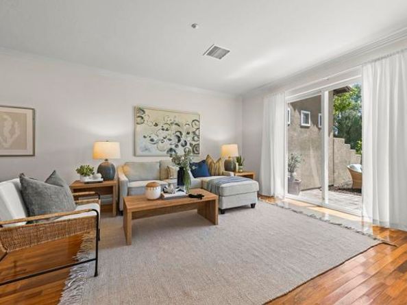 6084 Citracado Circle, Carlsbad CA 92009