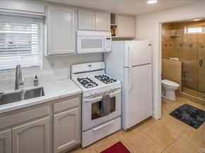2604 Juan Street, San Diego CA 92110