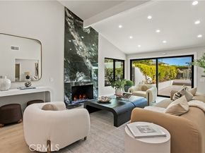 10 White Water Drive, Corona Del Mar (newport Beach) CA 92625
