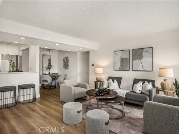 25761 Le Parc 105, Lake Forest (el Toro) CA 92630