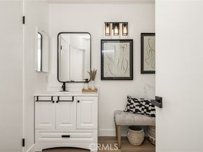 25761 Le Parc 105, Lake Forest (el Toro) CA 92630