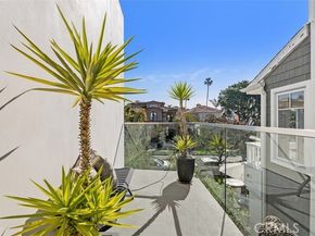 605 Marigold Avenue, Corona Del Mar (newport Beach) CA 92625