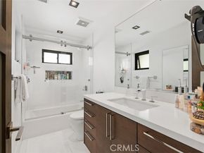 605 Marigold Avenue, Corona Del Mar (newport Beach) CA 92625