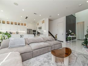 131 Reyes Alley, Lake Forest (el Toro) CA 92630