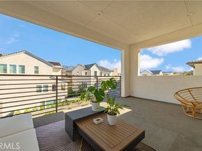 131 Reyes Alley, Lake Forest (el Toro) CA 92630