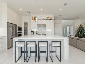 131 Reyes Alley, Lake Forest (el Toro) CA 92630