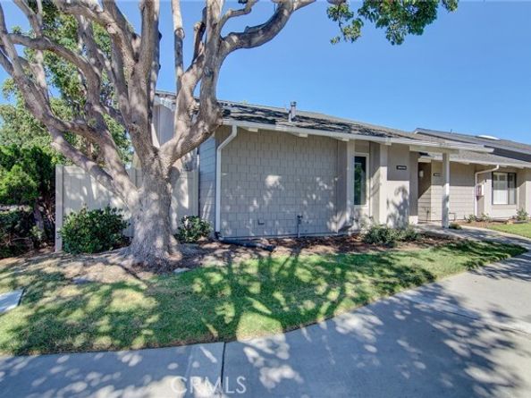 8886 Plumas Circle 1124A, Huntington Beach CA 92646