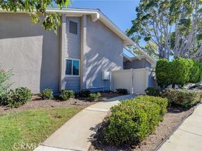 8886 Plumas Circle 1124A, Huntington Beach CA 92646