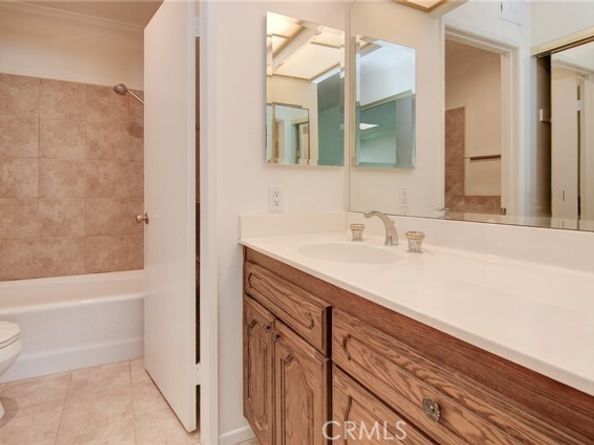 8886 Plumas Circle 1124A, Huntington Beach CA 92646