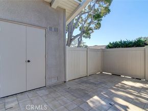 8886 Plumas Circle 1124A, Huntington Beach CA 92646