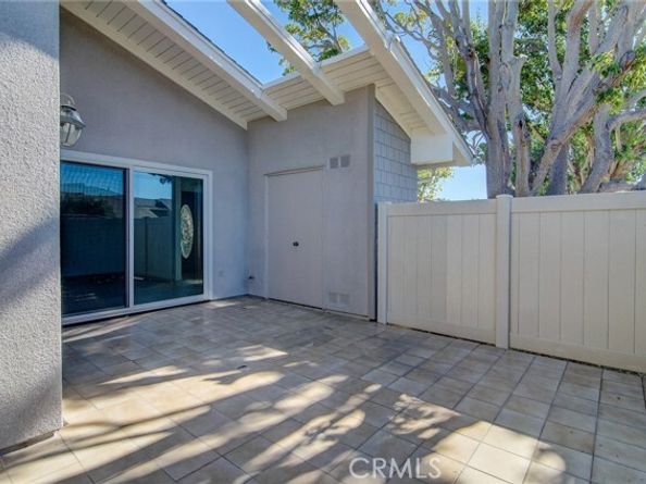 8886 Plumas Circle 1124A, Huntington Beach CA 92646