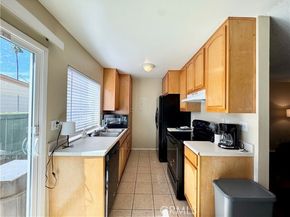 23288 Orange Avenue 5, Lake Forest (el Toro) CA 92630