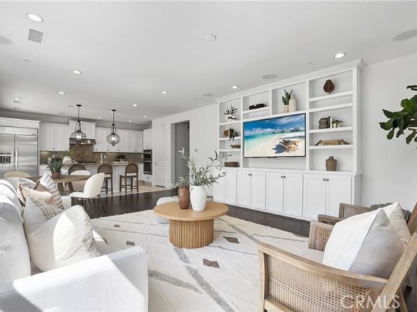 12 Gardenia, Lake Forest (el Toro) CA 92630