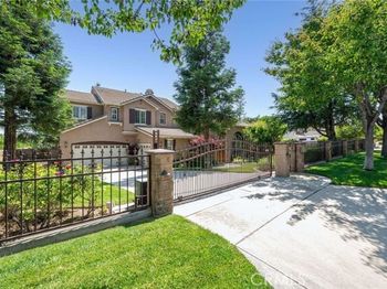 8911 Mustang Road