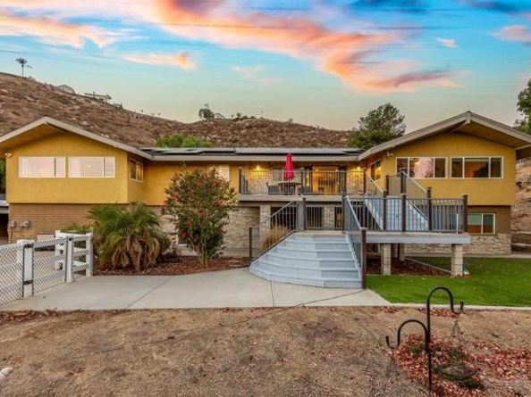 2846 Willow Glen Dr, El Cajon CA 92019