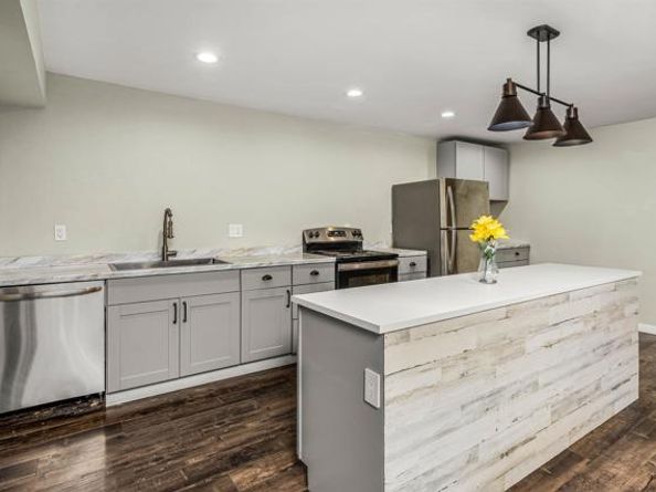 2846 Willow Glen Dr, El Cajon CA 92019