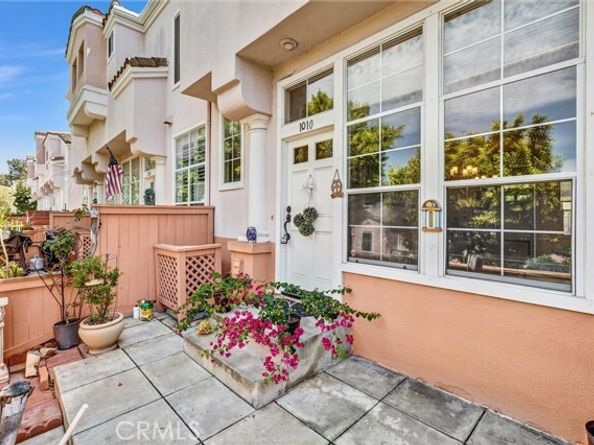 1010 S Volterra, Anaheim CA 92808