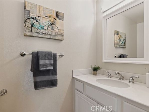 26 Claret 40, Irvine CA 92614