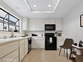 26 Claret 40, Irvine CA 92614