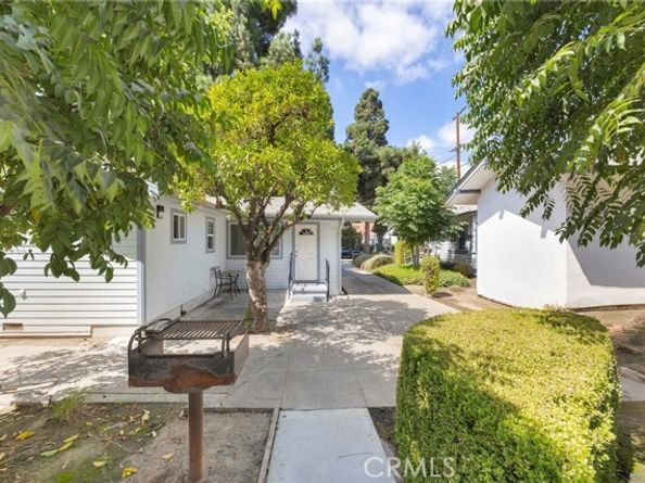 7606 Pickering Avenue, Whittier CA 90602