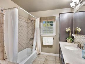 14921 Leadwell Street, Van Nuys (los Angeles) CA 91405