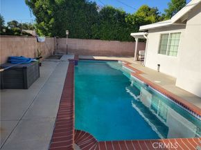 8829 Rubio, North Hills (los Angeles) CA 91343
