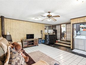 10153 Debra Avenue, North Hills (los Angeles) CA 91343
