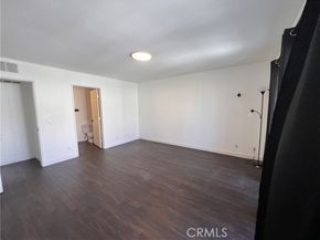 13243 Vanowen 2, North Hollywood (los Angeles) CA 91605