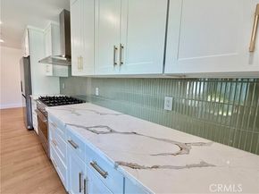 22130 Gault Street, Canoga Park (los Angeles) CA 91303