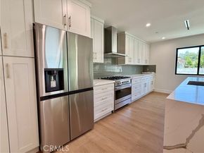 22130 Gault Street, Canoga Park (los Angeles) CA 91303