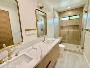 22130 Gault Street, Canoga Park (los Angeles) CA 91303