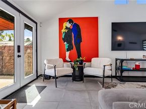 7702 De Soto, Canoga Park (los Angeles) CA 91304