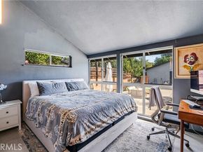 7702 De Soto, Canoga Park (los Angeles) CA 91304