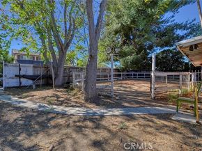 16326 Nordhoff Street, North Hills (los Angeles) CA 91343
