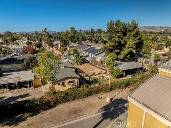 16326 Nordhoff Street, North Hills (los Angeles) CA 91343