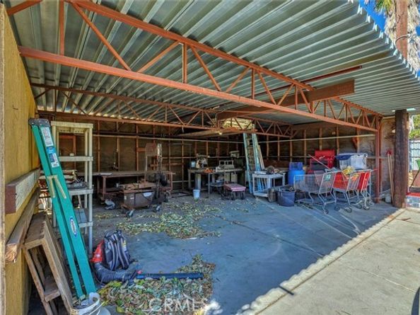 16326 Nordhoff Street, North Hills (los Angeles) CA 91343