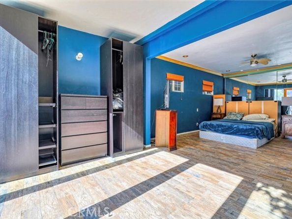 16326 Nordhoff Street, North Hills (los Angeles) CA 91343