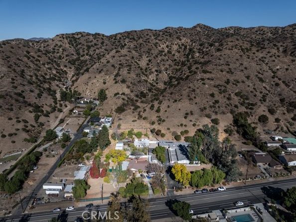 9515 La Tuna Canyon Road, Sun Valley (los Angeles) CA 91352