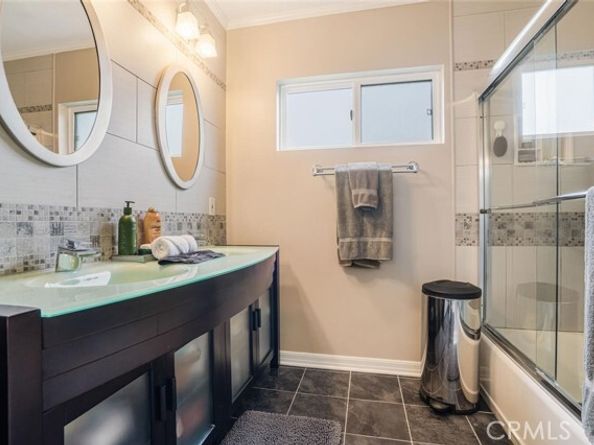 12843 Sarah Street, Studio City (los Angeles) CA 91604